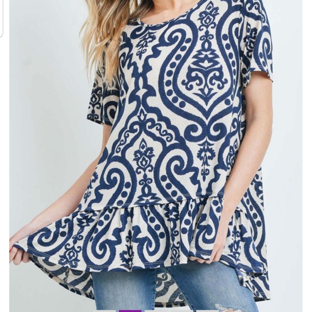 Perfect Peach Navy & Beige Damask print xl